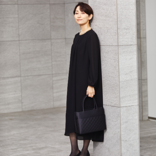 Ｓｕm mｅｒ　ＢＬＡＣＫ　ＦＯＲＭＡＬ１０％ＯＦＦ